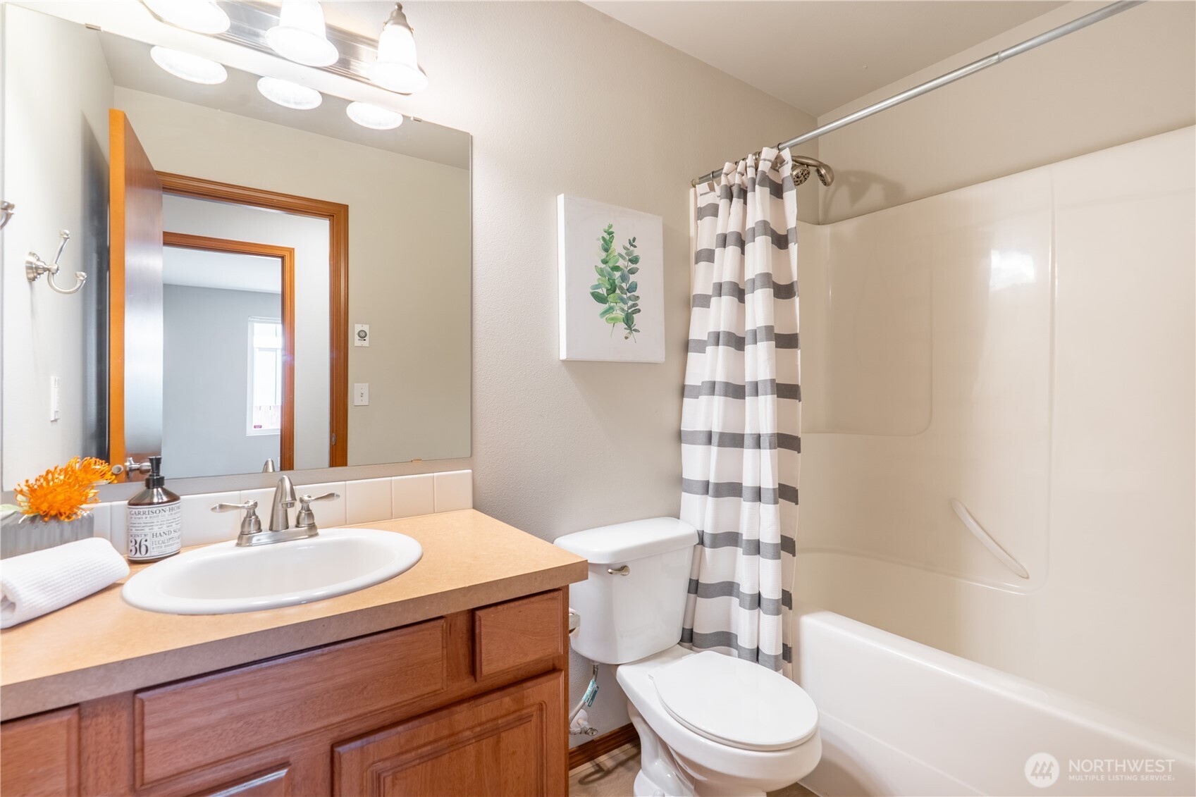 242 Riggs Drive E Enumclaw WA 98022