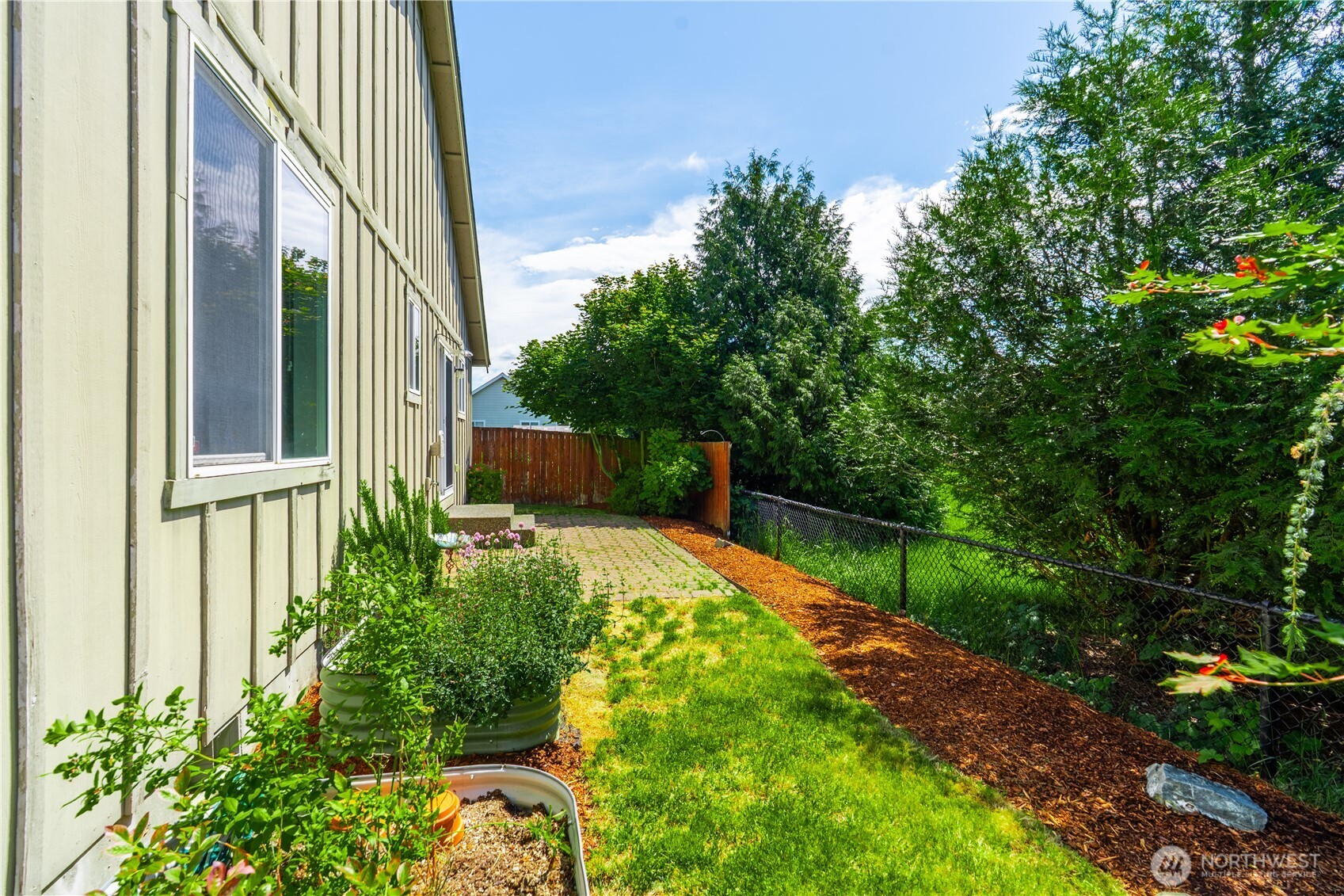 242 Riggs Drive E Enumclaw WA 98022
