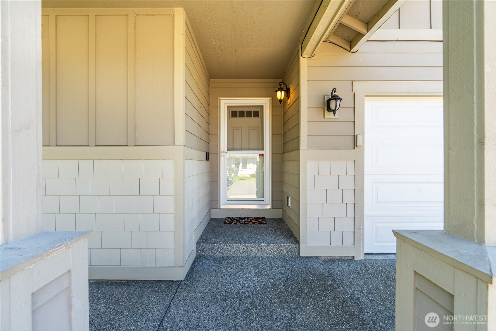 242 Riggs Drive E Enumclaw WA 98022