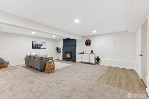 34515 25th Avenue SW Federal Way WA 98023