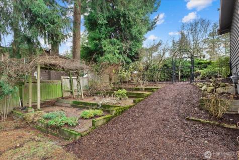 34515 25th Avenue SW Federal Way WA 98023