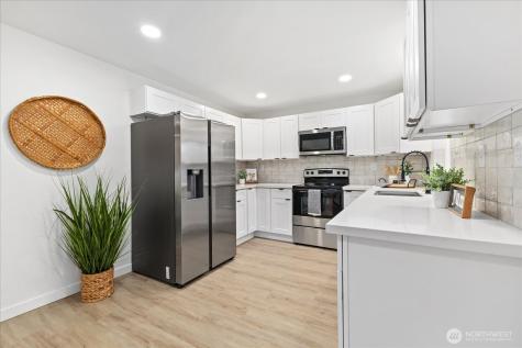 34515 25th Avenue SW Federal Way WA 98023