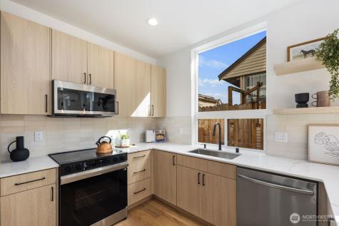 520 N 102nd Street Seattle WA 98133