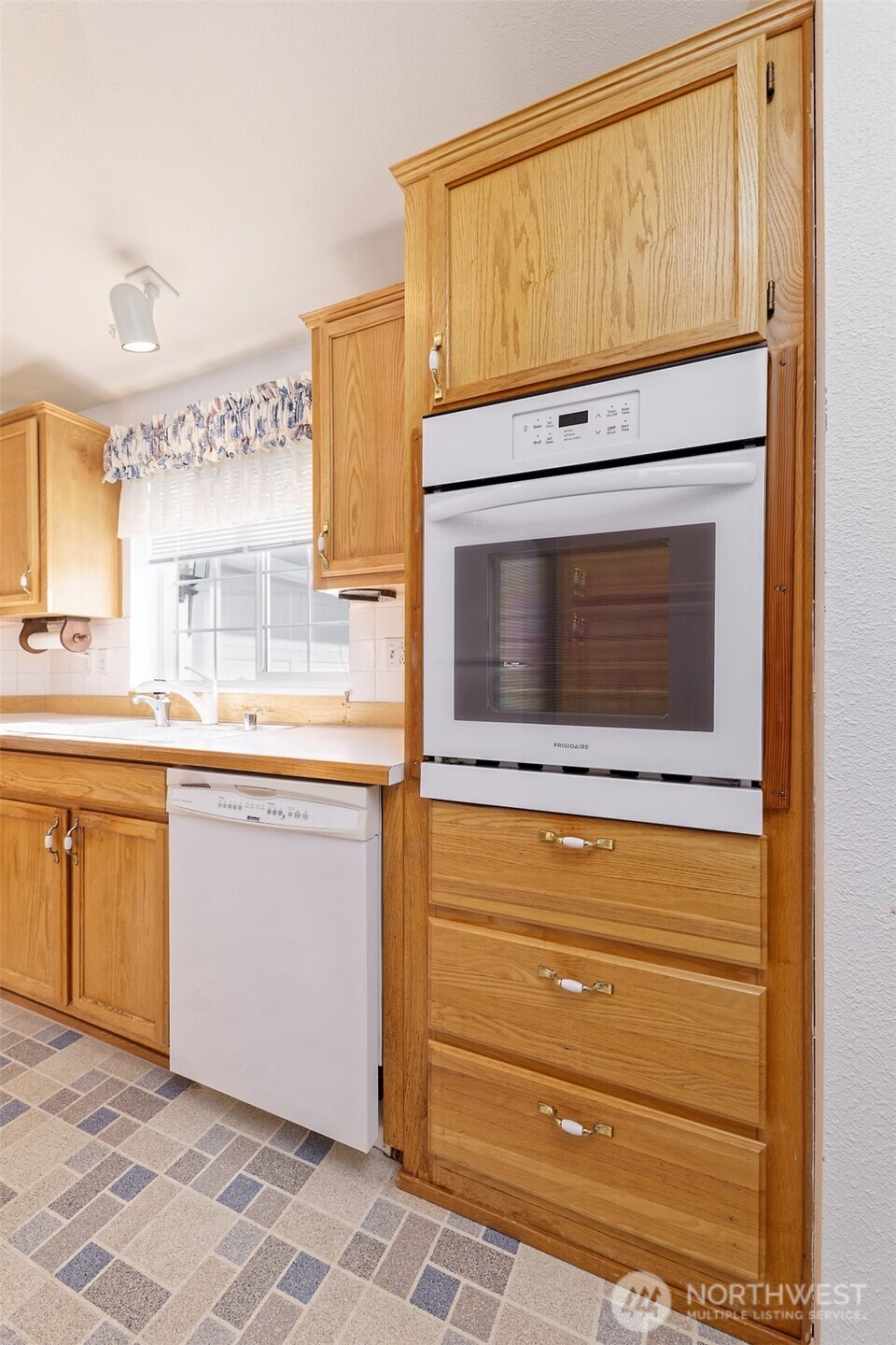 6 Noel Lane Shelton WA 98584