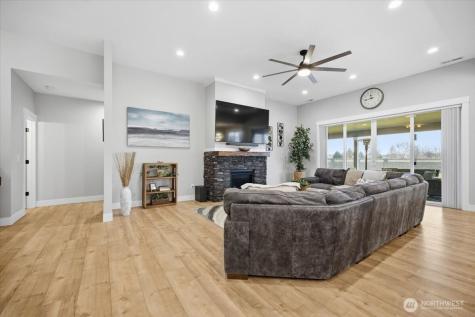 6915 Lamb Court Pasco WA 99301