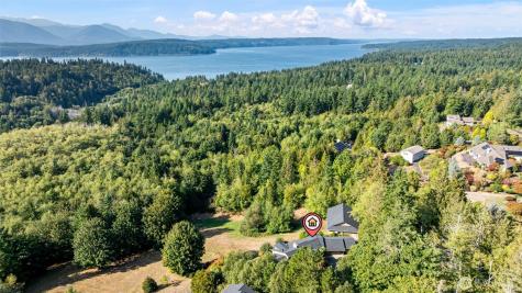 9907 Silver Sound Lane NW Silverdale WA 98383