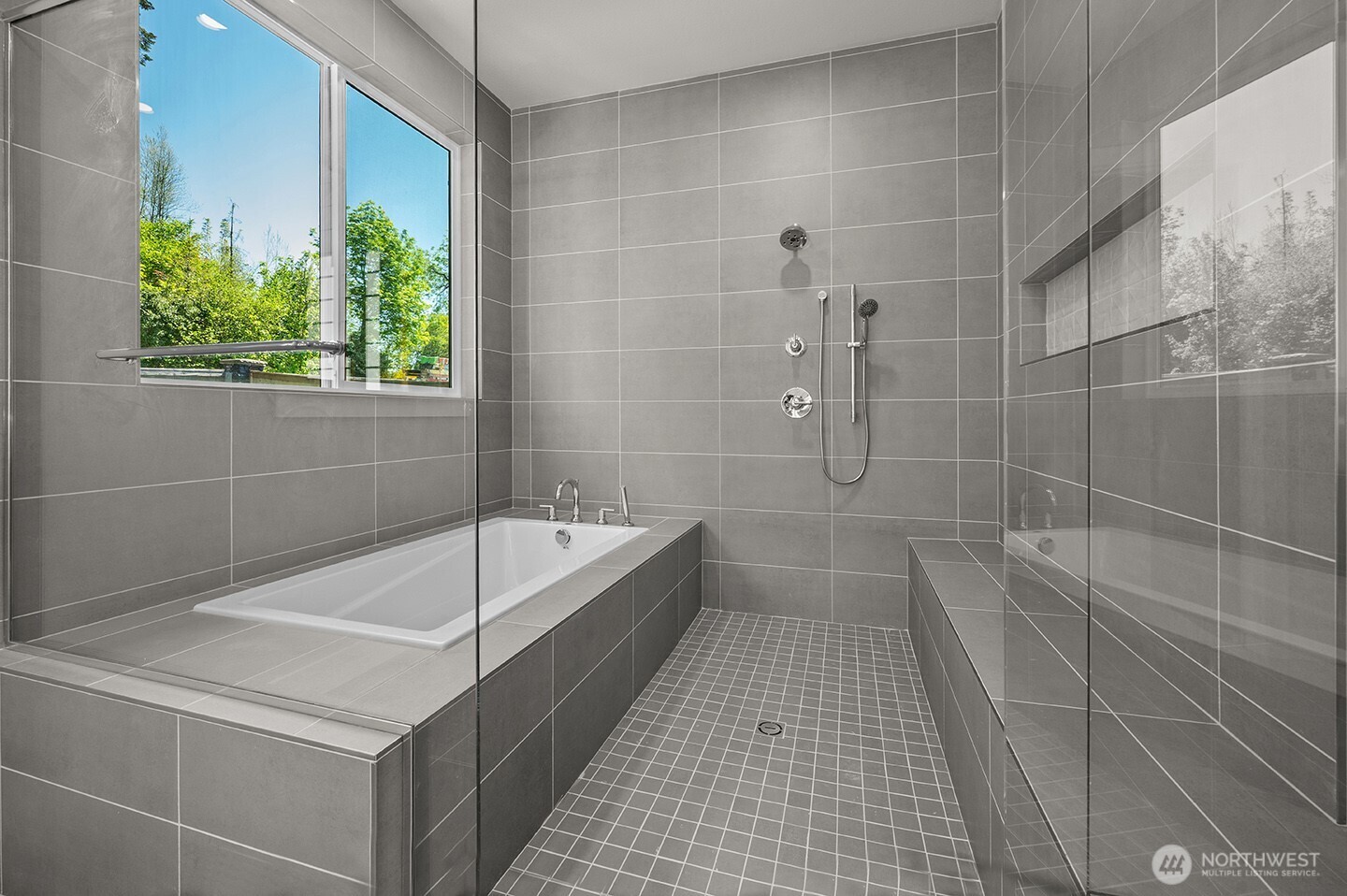 15011 NW 11th Place Vancouver WA 98685