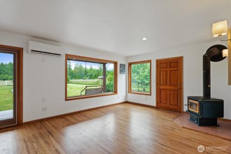 6373 Eastwood Road Deming WA 98244