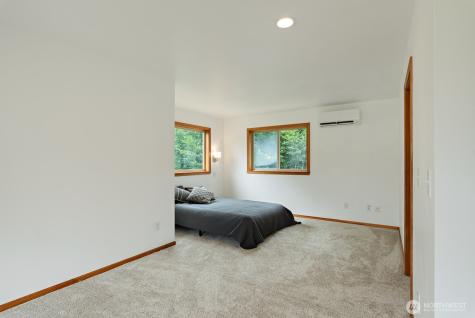 6373 Eastwood Road Deming WA 98244