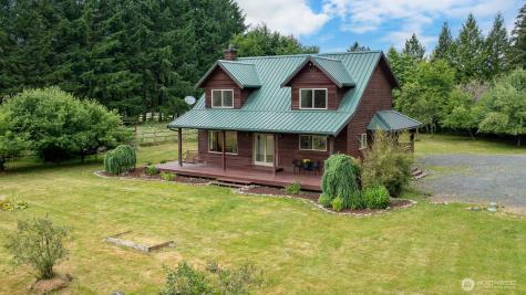 6373 Eastwood Road Deming WA 98244