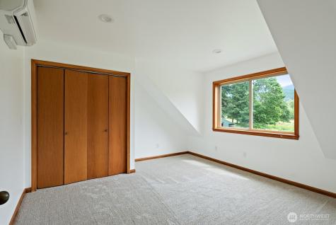 6373 Eastwood Road Deming WA 98244