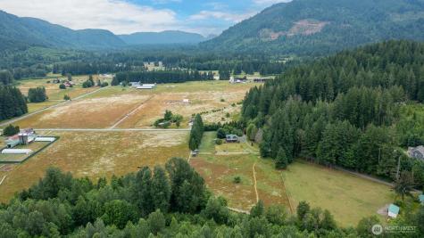 6373 Eastwood Road Deming WA 98244