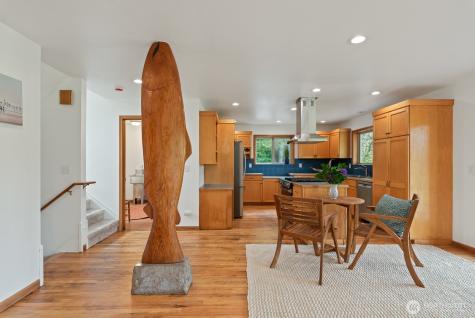 6373 Eastwood Road Deming WA 98244