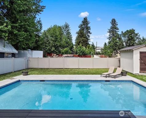 208 West Leavenworth WA 98826