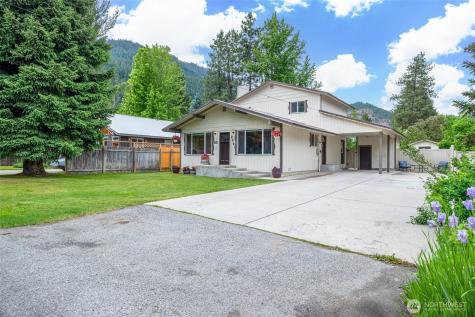208 West Leavenworth WA 98826