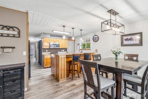 208 West Leavenworth WA 98826