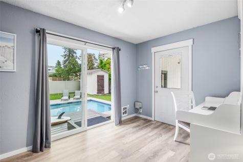 208 West Leavenworth WA 98826