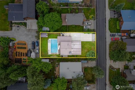 208 West Leavenworth WA 98826