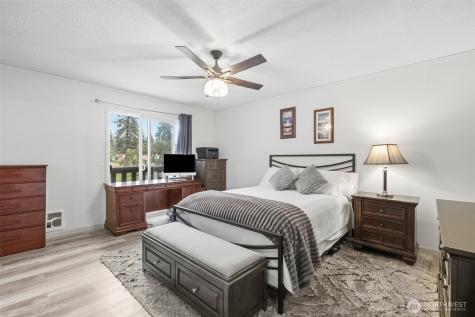 208 West Leavenworth WA 98826