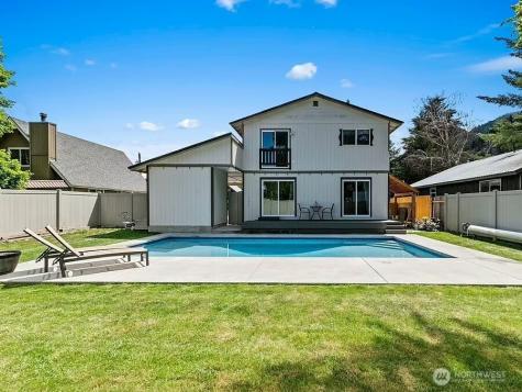 208 West Leavenworth WA 98826