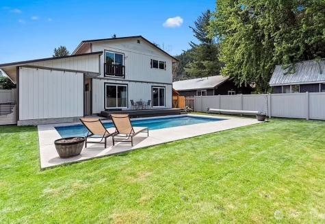 208 West Leavenworth WA 98826