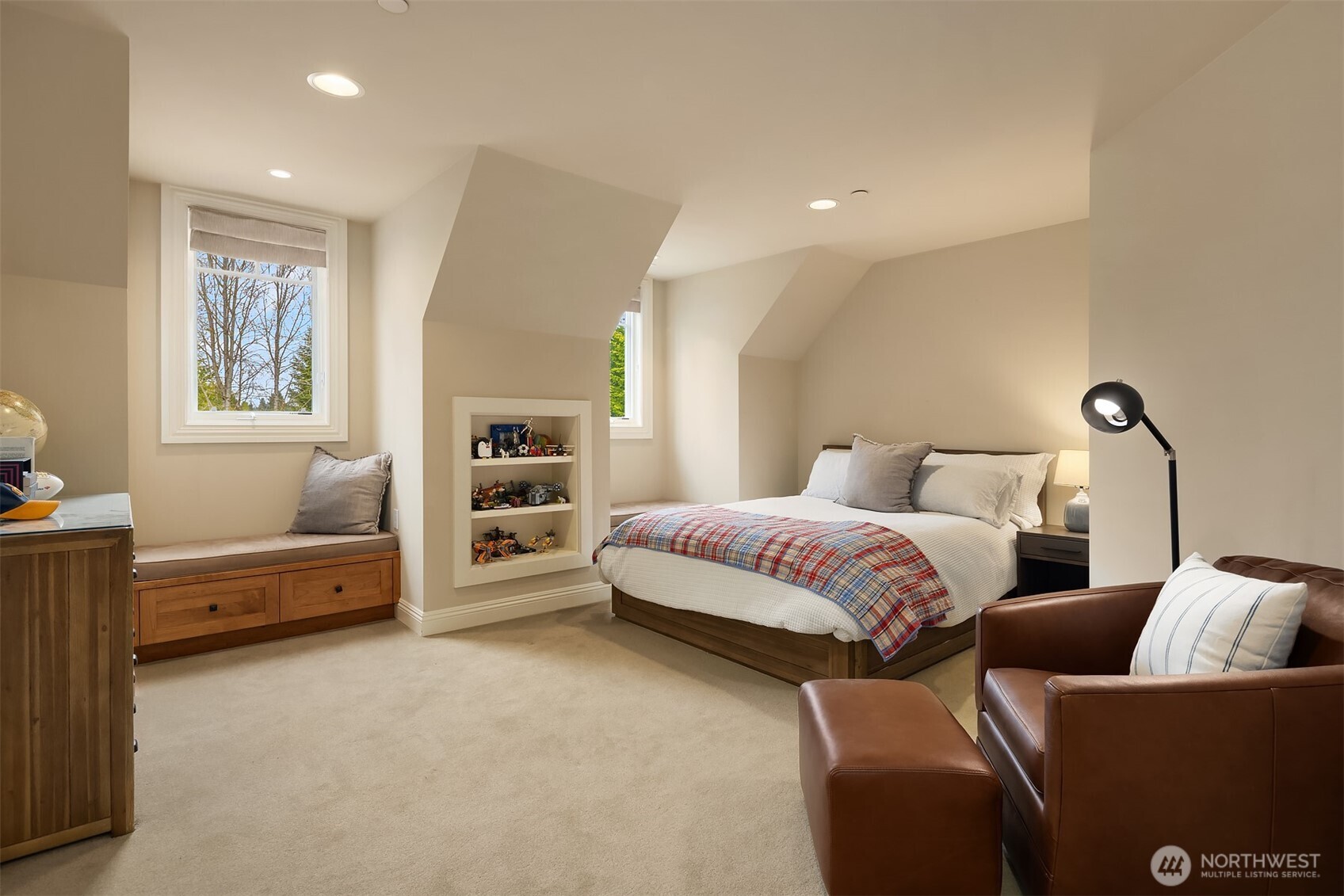 9 Diamond S Ranch Bellevue WA 98004