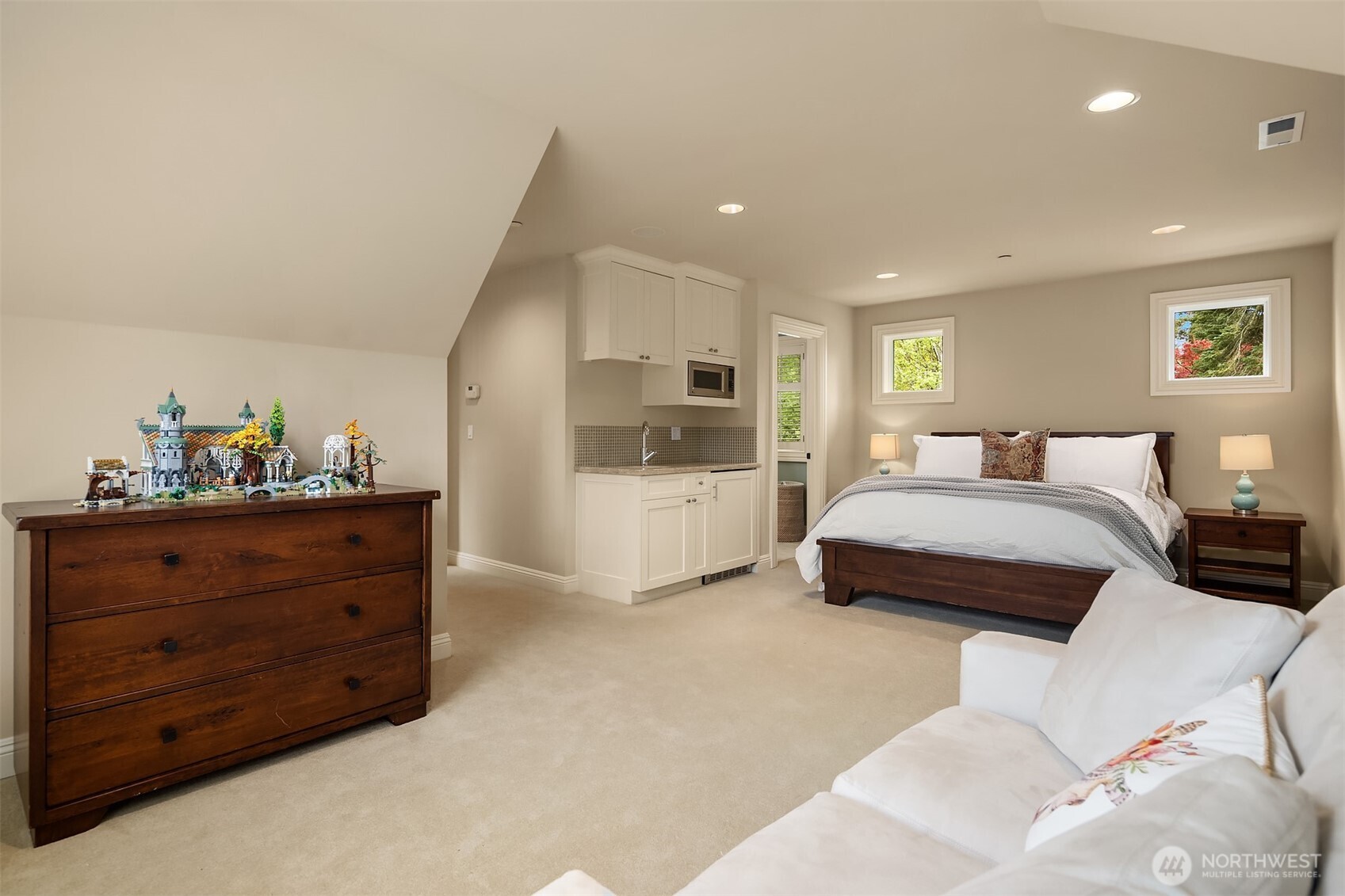 9 Diamond S Ranch Bellevue WA 98004