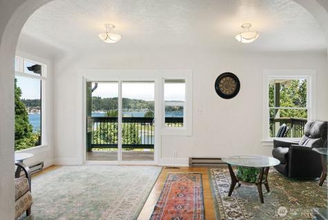 17198 Viking Way NW Poulsbo WA 98370