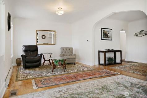 17198 Viking Way NW Poulsbo WA 98370