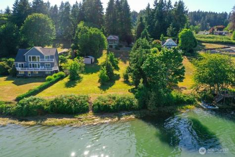 17198 Viking Way NW Poulsbo WA 98370