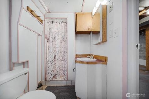 17198 Viking Way NW Poulsbo WA 98370