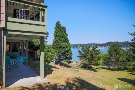 17198 Viking Way NW Poulsbo WA 98370
