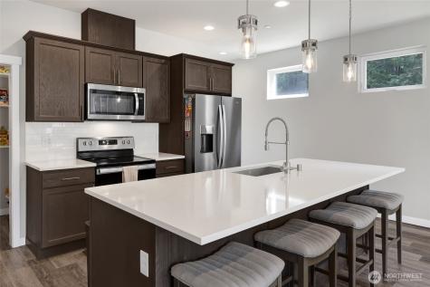 1306 Digby Place Mount Vernon WA 98274
