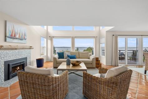 10879 Bill Point Circle NE Bainbridge Island WA 98110