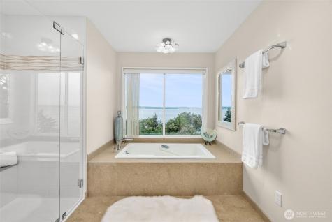 10879 Bill Point Circle NE Bainbridge Island WA 98110