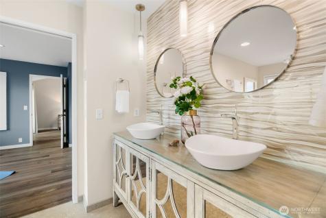10879 Bill Point Circle NE Bainbridge Island WA 98110