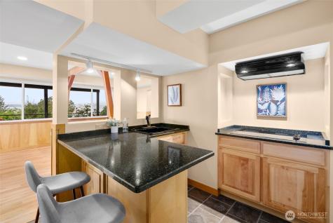 10879 Bill Point Circle NE Bainbridge Island WA 98110