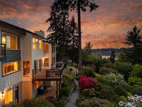 10879 Bill Point Circle NE Bainbridge Island WA 98110