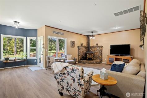 23904 128th Avenue E Graham WA 98338