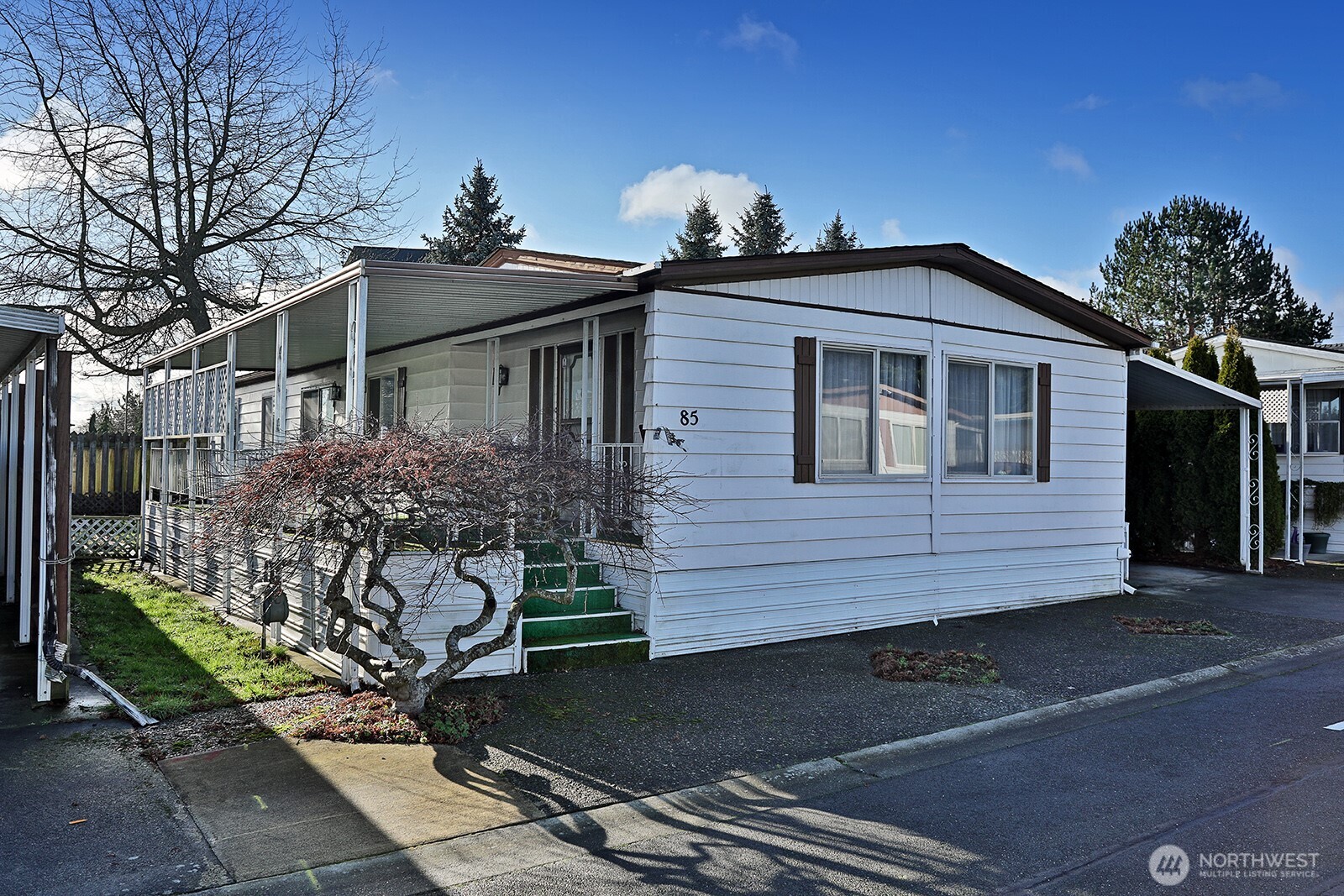 225 NE Ernst Street Oak Harbor WA 98277