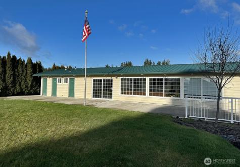 225 NE Ernst Street Oak Harbor WA 98277