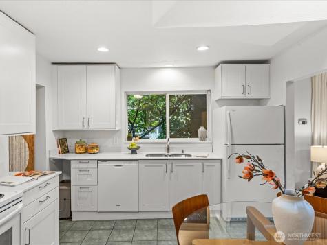 8117 17th Avenue SW Seattle WA 98106