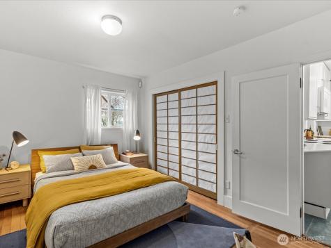8117 17th Avenue SW Seattle WA 98106