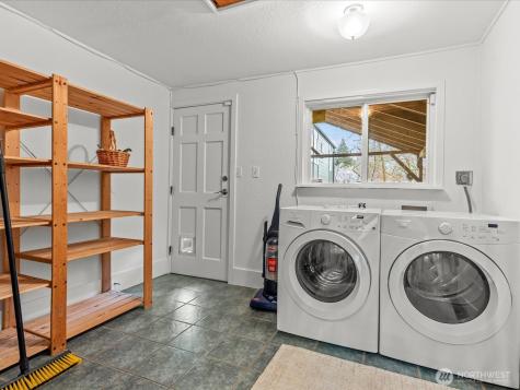 8117 17th Avenue SW Seattle WA 98106