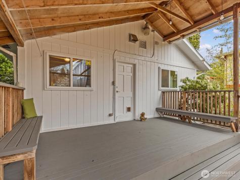 8117 17th Avenue SW Seattle WA 98106
