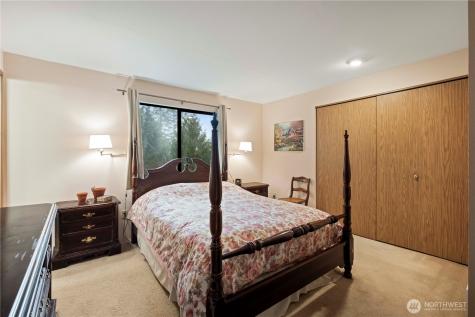 22456 NE 18th Street Sammamish WA 98074