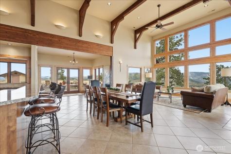 300 Hawks Ridge Road Chelan WA 98816