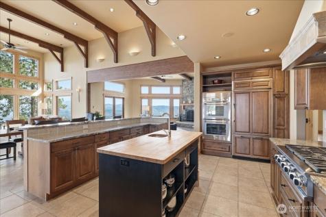 300 Hawks Ridge Road Chelan WA 98816
