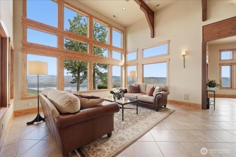 300 Hawks Ridge Road Chelan WA 98816