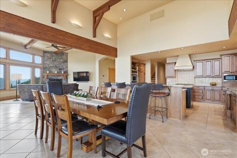 300 Hawks Ridge Road Chelan WA 98816